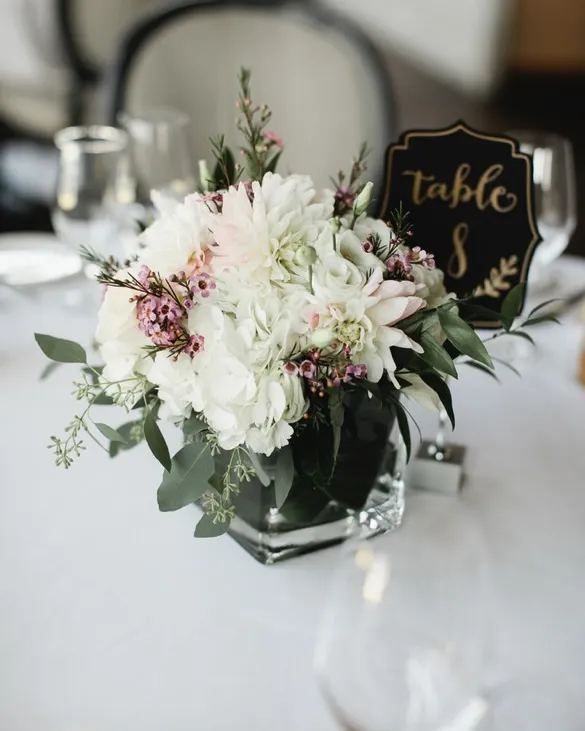 Example of Cocktail Vase / Small Centrepiece
